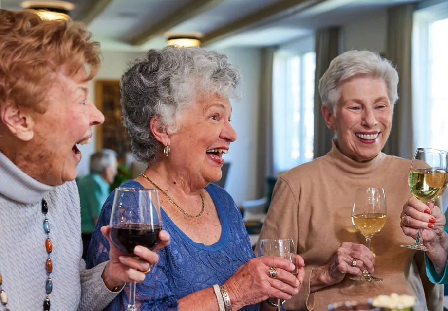 Senior programs Peoria: life enrichment and happy hour