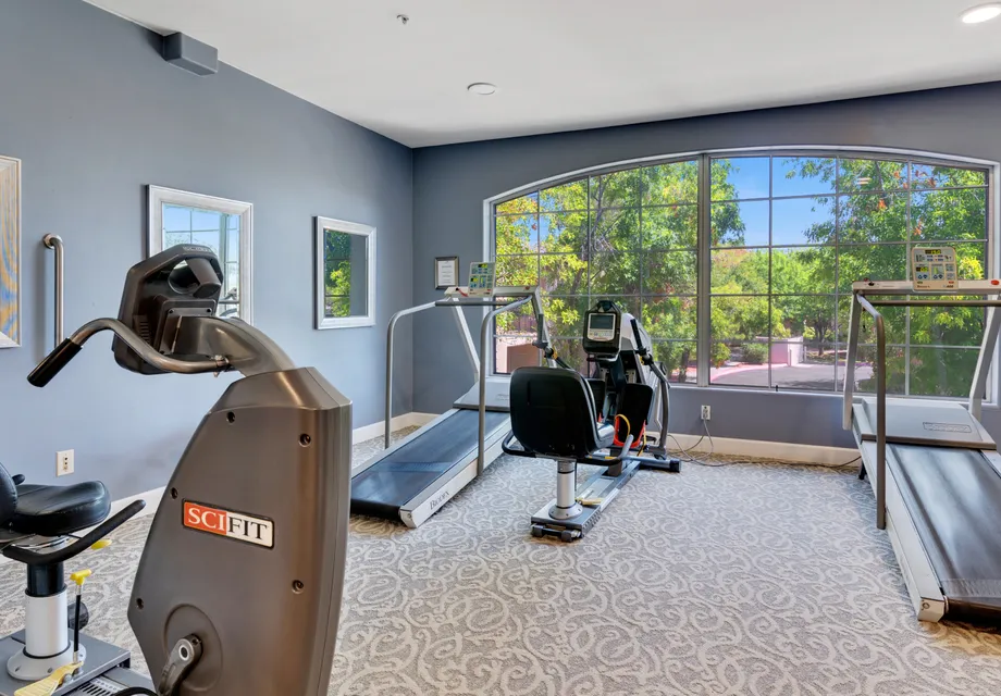 Senior programs Peoria: our spacious and bright fitness center