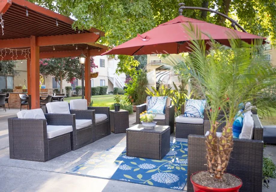 Senior Living in Manteca with covered patio seating.
