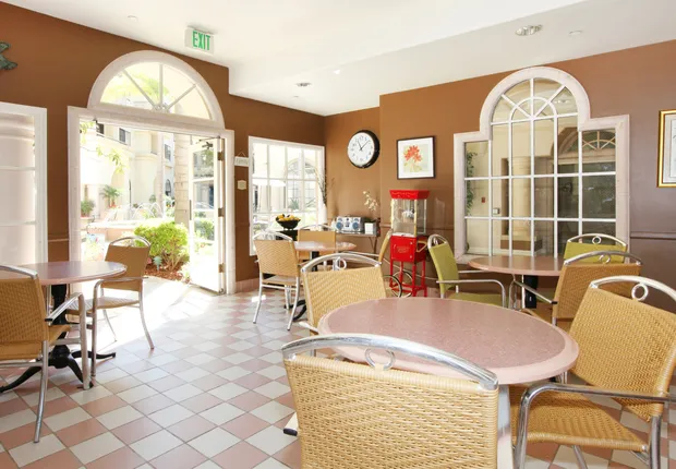 Senior Living in Culver City featuring open air dining.
