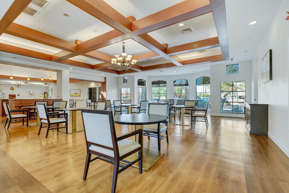 Cogir of Peoria Dining