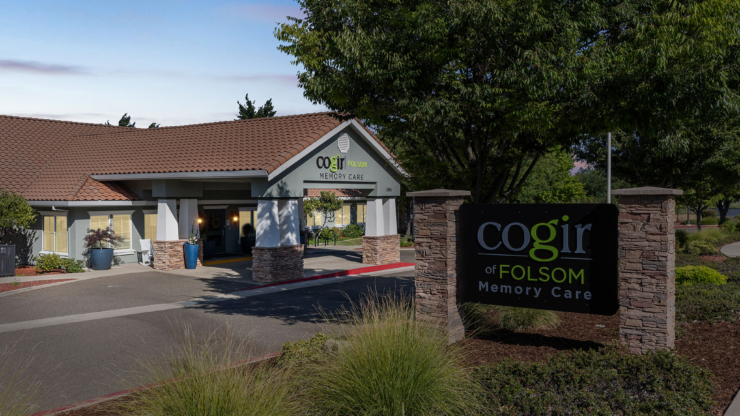 Exterior entrance to Cogir Folsom.