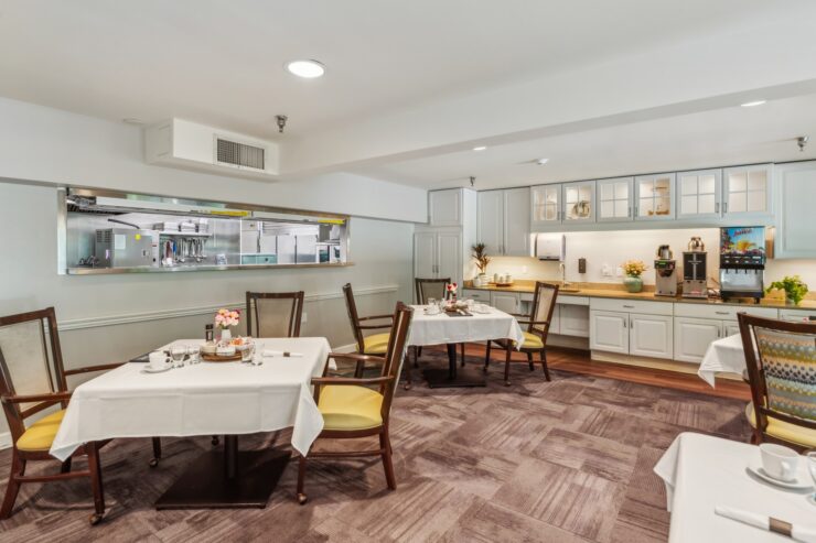 Bright and inviting dining area, perfect for shared meals and warm conversations among residents.