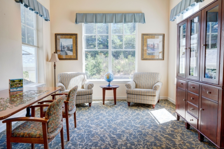 Bright and inviting space, perfect for conversations and activities, fostering a sense of community.