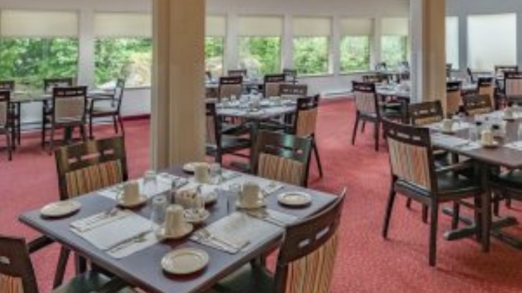 Dining room.