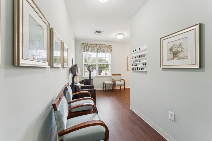 A welcoming space with comfortable seating and natural light, perfect for community gatherings and relaxation.