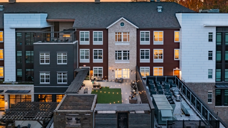exterior couryard