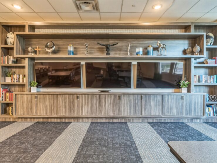 A welcoming space featuring warm decor and a serene atmosphere, perfect for community gatherings.