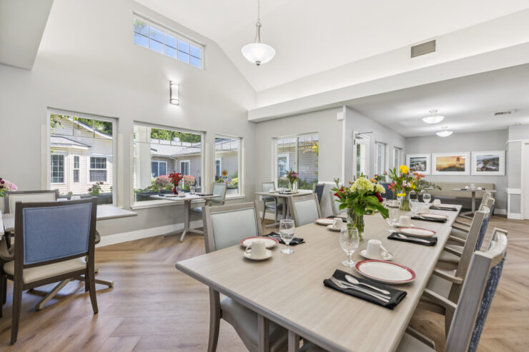Bright and inviting dining space, perfect for enjoying meals and fostering community connections.