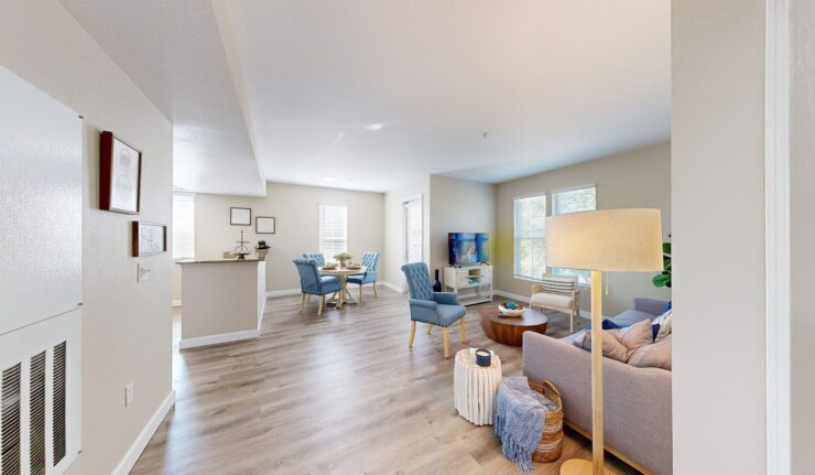 Bright and inviting living space, perfect for community gatherings and relaxation.