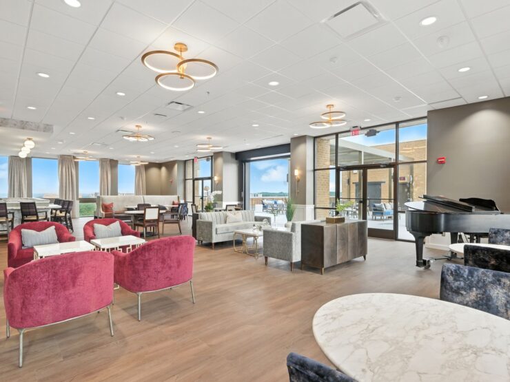 Bright and inviting common area, featuring stylish seating and a welcoming atmosphere for socializing.