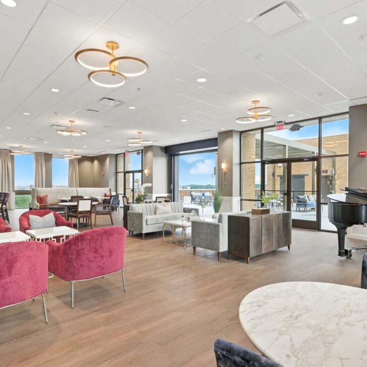 Bright and inviting common area, featuring stylish seating and a welcoming atmosphere for socializing.