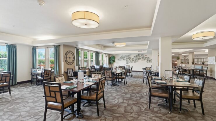 Bright and inviting dining area, fostering community and comfort for residents to enjoy meals together.