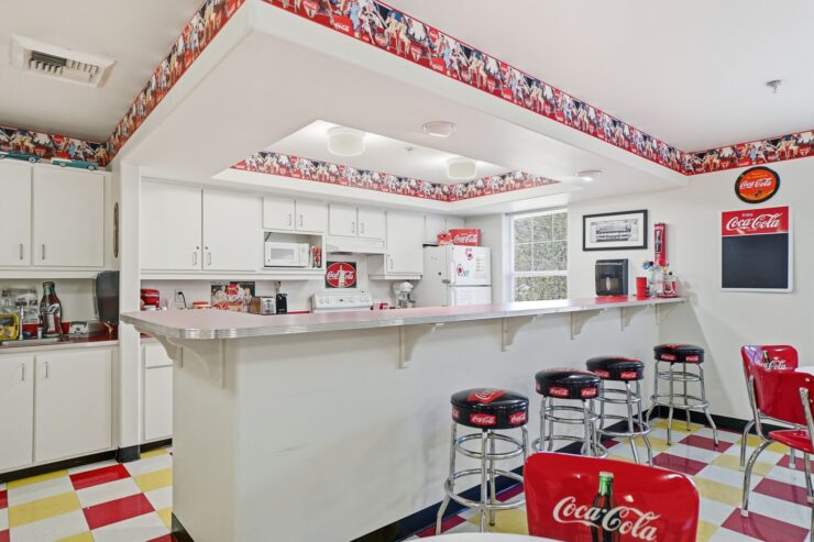 A vibrant kitchen space, inviting residents to gather and enjoy shared moments over refreshments.