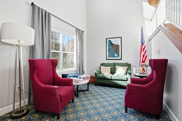 Bright and inviting space with comfortable seating, perfect for community gatherings and relaxation.