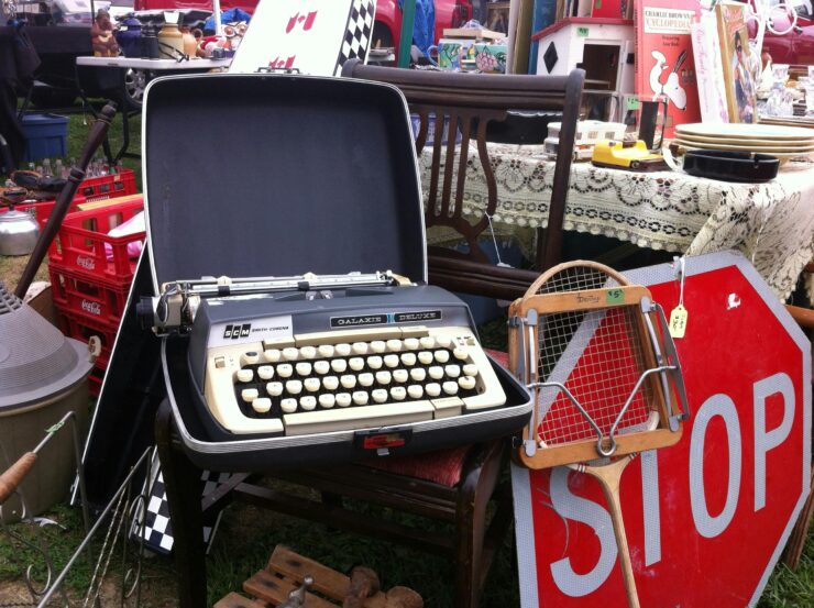 A vibrant marketplace filled with charming antiques, inviting conversation and nostalgia.