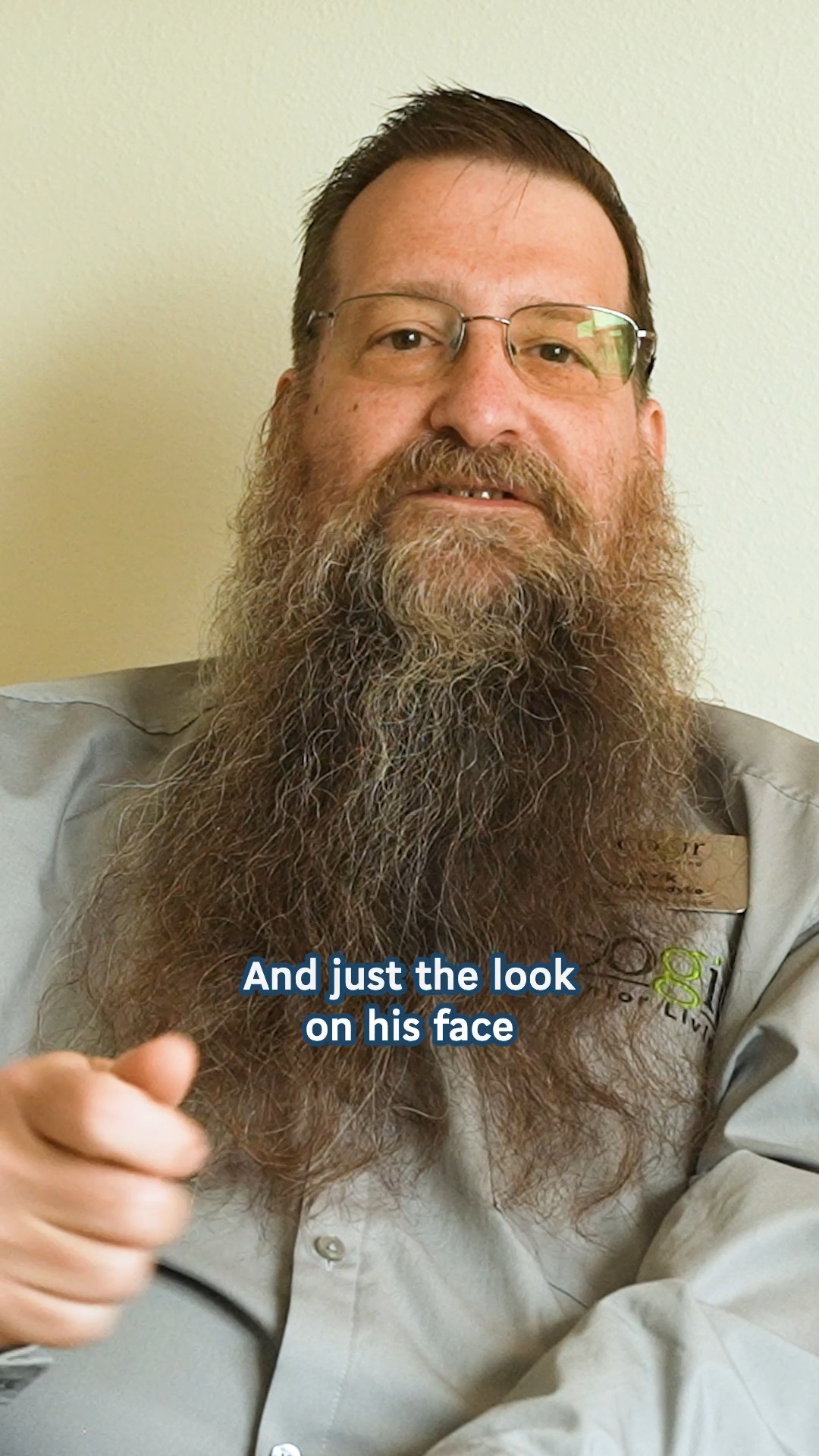 Sometimes connection starts with something simple. A familiar meal that sparks a memory and a life long friendship. Erik noticed a resident who seemed closed off, so he brought a taste of home to him. 🍽️
That small act of care opened the door to something bigger. Inside our senior living community, relationships are built one intentional moment at a time.

.

.

.

.

.

#SeniorLiving #CompassionateCare