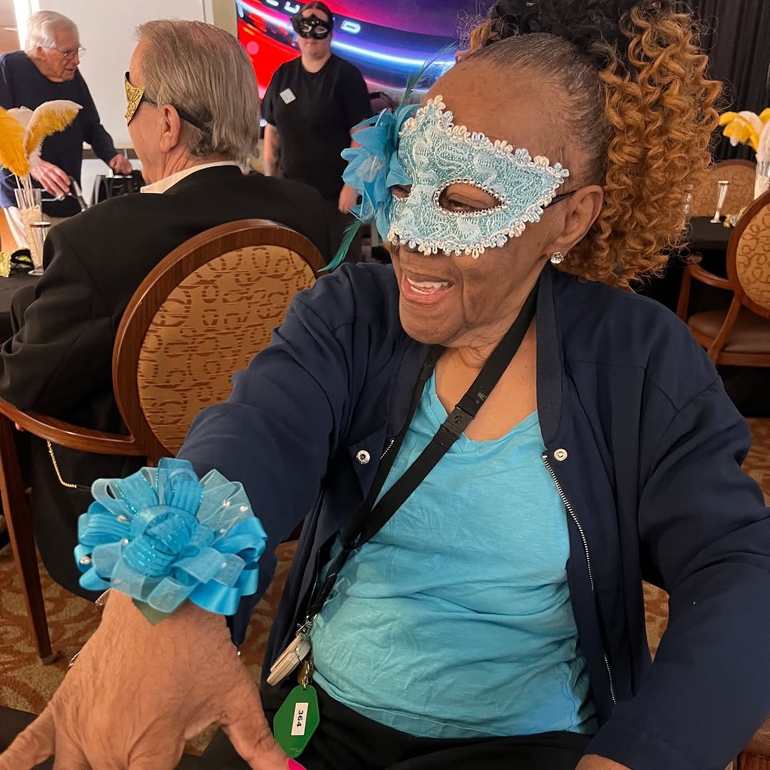 Proof that prom magic has no age limit! Our residents danced through the night behind a little sparkle and mystery. Masks on, glamour up!