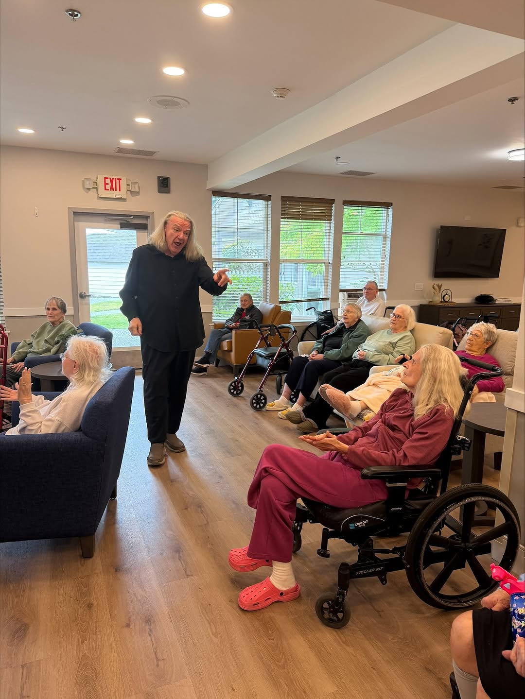 This week we hosted Song Man Dan to come and entertain our residents. With his deep opera tones and engaging, entertaining presence our residents were really given a treat. Every Tuesday here at HomePlace is Music Day and we are so blessed to have many entertainers come and allow our residents a chance to lose themselves in the music. We would love to have you come and enjoy some music as well. See you here on Tuesday for a tour and a great time.