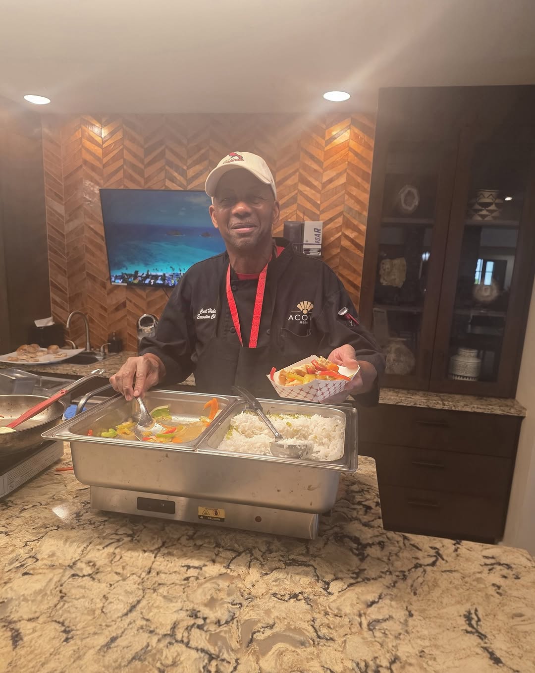 👨‍🍳🔥 Today’s Chef Demo was a delicious success! Our talented culinary team treated residents to freshly prepared Chicken Fajitas with Celery Jasmine Rice, filling the room with amazing aromas and even better company. At Acoya Mesa, dining is more than just a meal—it’s an experience. From interactive chef demonstrations to gathering around the table with friends, these moments create connection, conversation, and memories that make our community feel like home. ❤️ Nothing makes us happier than seeing our residents enjoying great food and even greater friendships. Come see what life tastes like at Acoya Mesa! 📍 6502 E. Brown Rd., Mesa, AZ 85205 📞 480-275-8300 #AcoyaMesa #LifeAtAcoya #ChefDemo #SeniorLiving #MesaAZ #SeniorDining #ChickenFajitas #CommunityConnections #GoodFoodGoodFriends #RetirementLiving