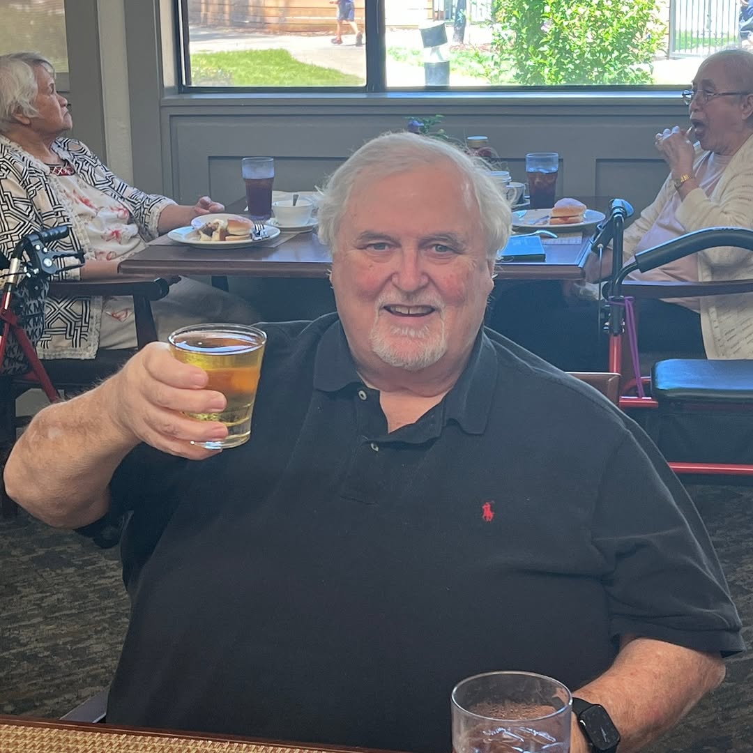 Cheers to all the amazing dads! 🍻❤️ Our Father’s Day celebration at Cogir Senior Living brought together residents and their families for a joyful afternoon filled with visits, laughter, and cold beer shared in good company. Seeing so many families come together made the day extra special as we honored the fathers and father figures in our community. #FathersDay #Cogir