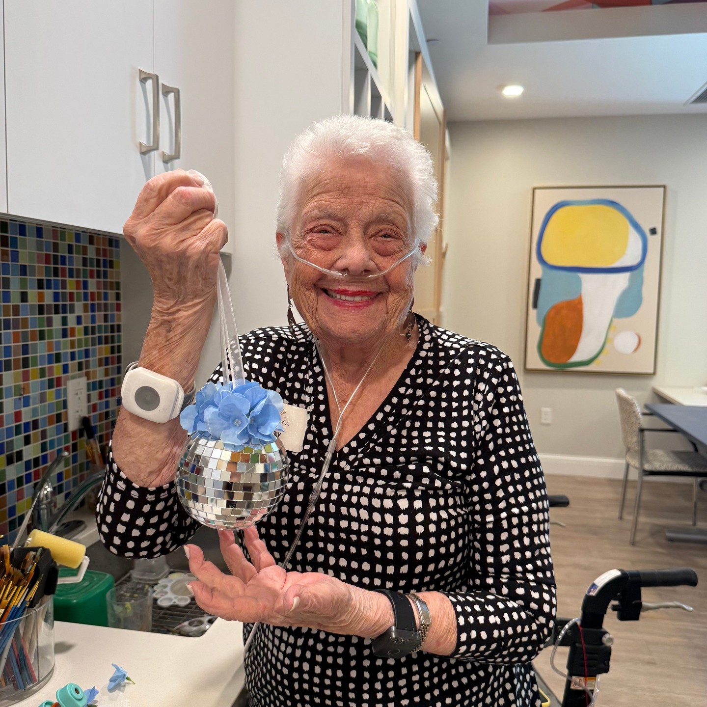 Resident Spotlight: May ✨ 🎨May is always ready for art class, bringing an open mind and creative spirit every time. She says, “Art class is a hidden gem that not enough people are aware of.” We love embracing imperfections—it makes every piece feel from the heart. Her talent and positivity truly inspire us all! #AcoyaShea #ArtClass